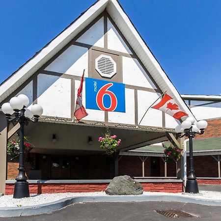 Motel 6-Trenton, On Exteriér fotografie