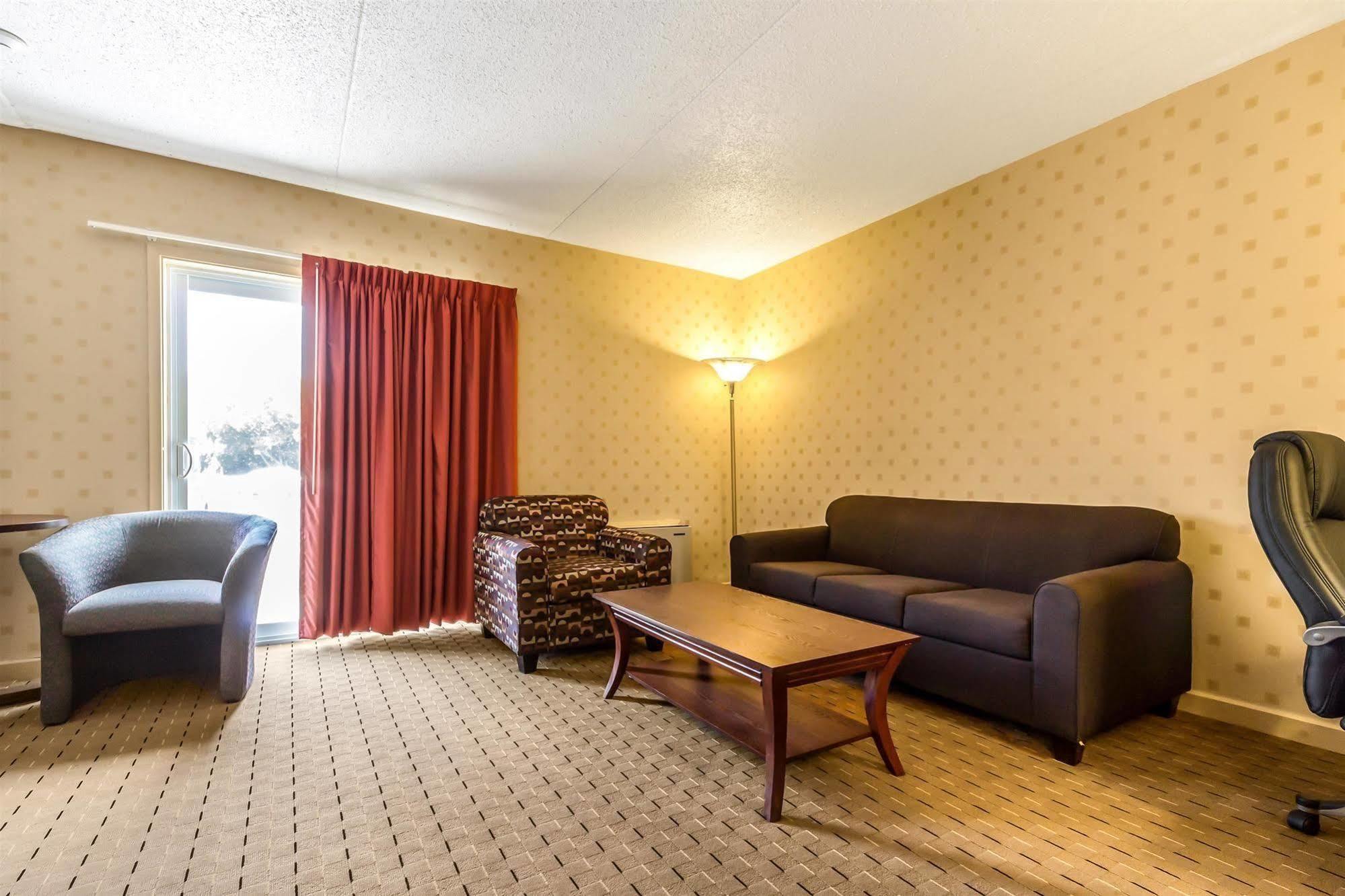 Motel 6-Trenton, On Exteriér fotografie